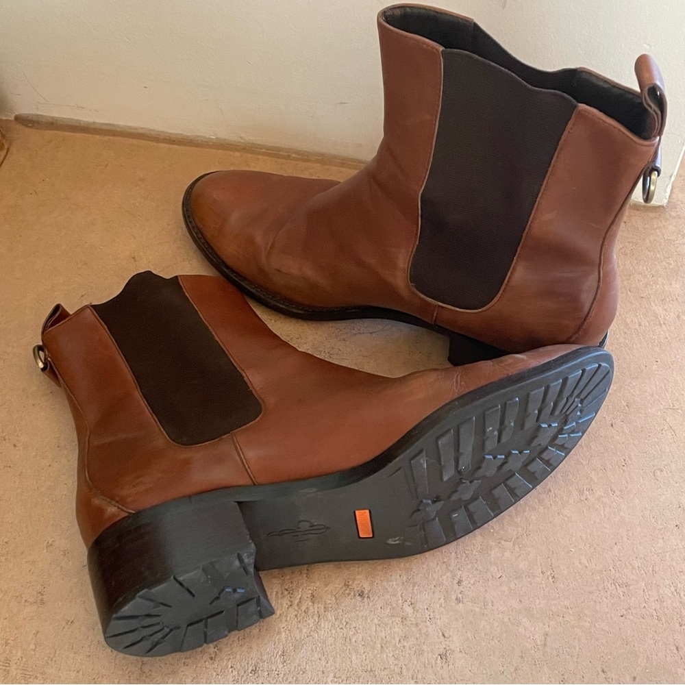 Cole Haan Evan Chelsea Boot - Brown Leather Nike Soles and Waterproof